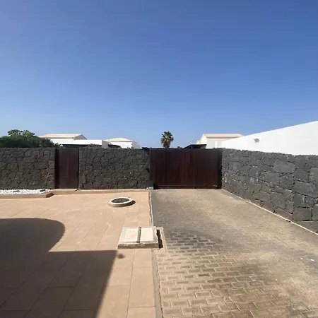 Villa Abuelo Paco - Private Heated Pool Playa Blanca  Exterior photo